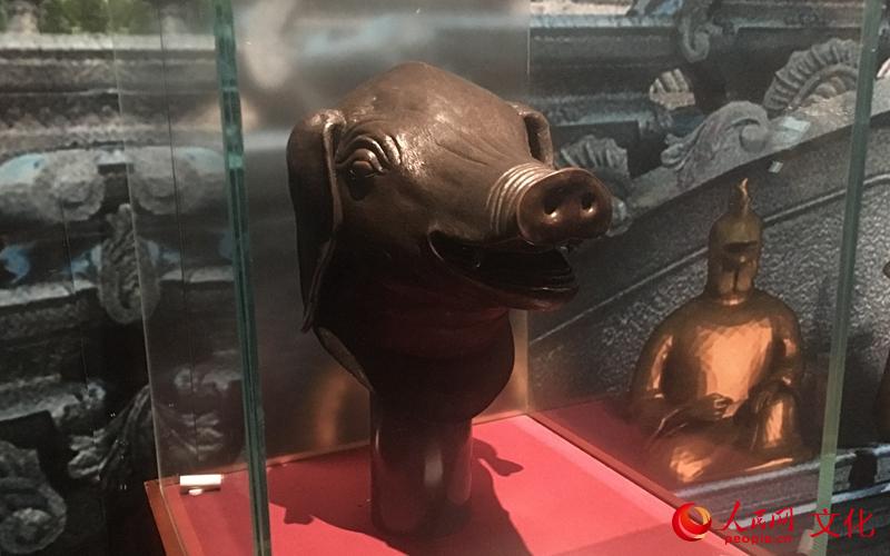 今天,圆明园流失文物马首铜像回家了