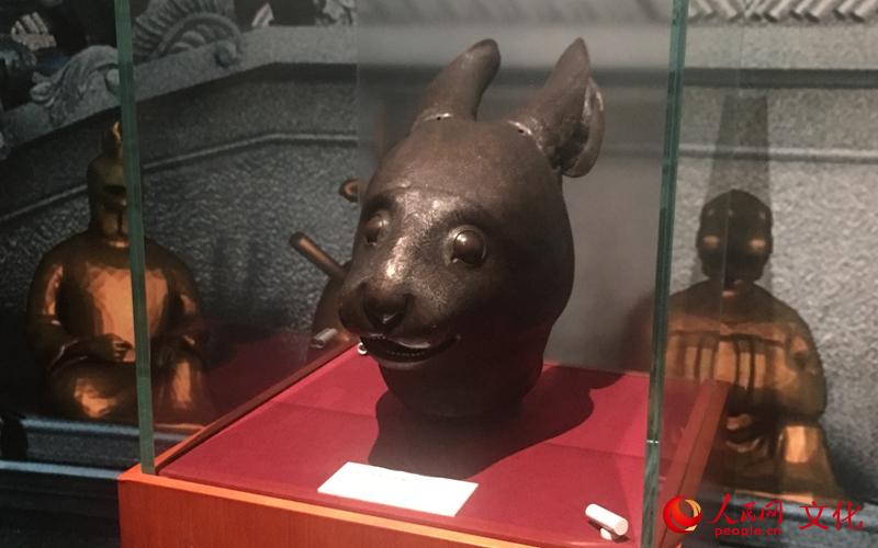 今天,圆明园流失文物马首铜像回家了