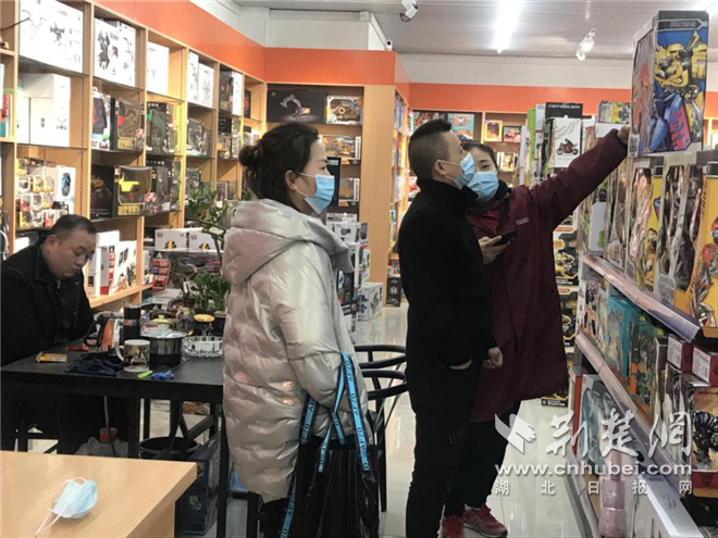 汉口北玩具新春订货会上益智玩具新春公仔深受喜爱(图6)
