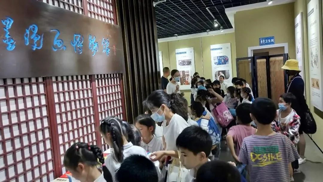开展庆祝建党百年非遗成果展览,"画说非遗"漫画展,共展览60件作品