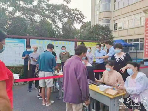 泽林镇人口_人口老龄化