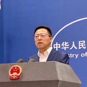 赵立坚说中方强烈谴责喀布尔机场附近爆炸