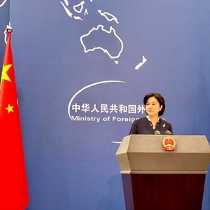 华春莹说美国是胁迫外交开山鼻祖