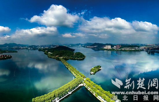 磁湖.jpg