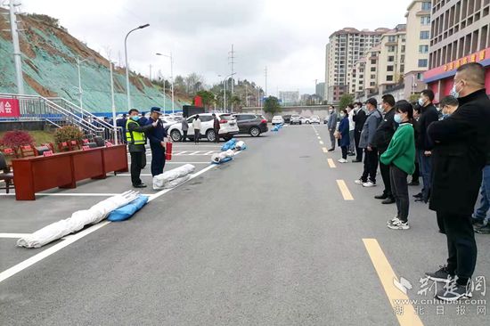 微信图片_20220318182140_副本.jpg