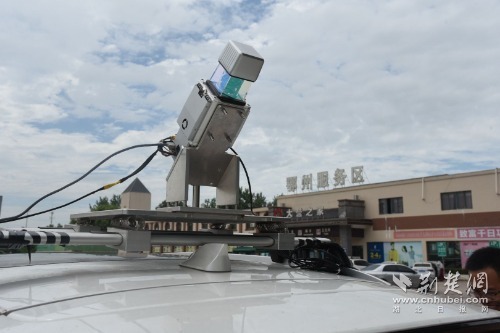 车载激光雷达设备在服务区开展测绘.JPG.JPG