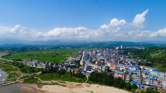 镇区全景.jpg