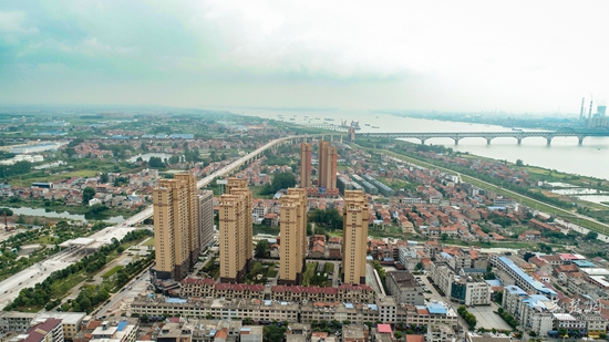 一桥两岸 鄂东门户.jpg