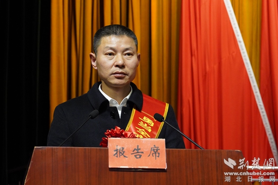 区发改经信局 皮兴进.JPG