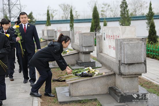 微信图片_202304061556211_副本.jpg