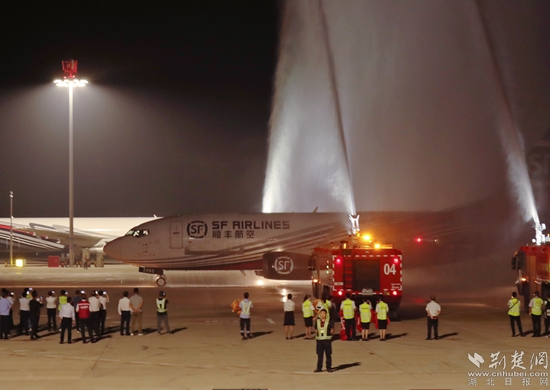 鄂州花湖机场正式启动货运航线转场，国内货运航线将突破40条