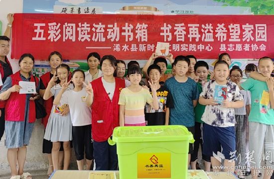 五彩阅读_副本.jpg.jpg