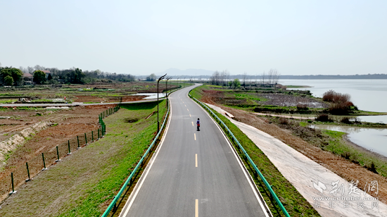 梁子湖环湖公路 (3).png.png