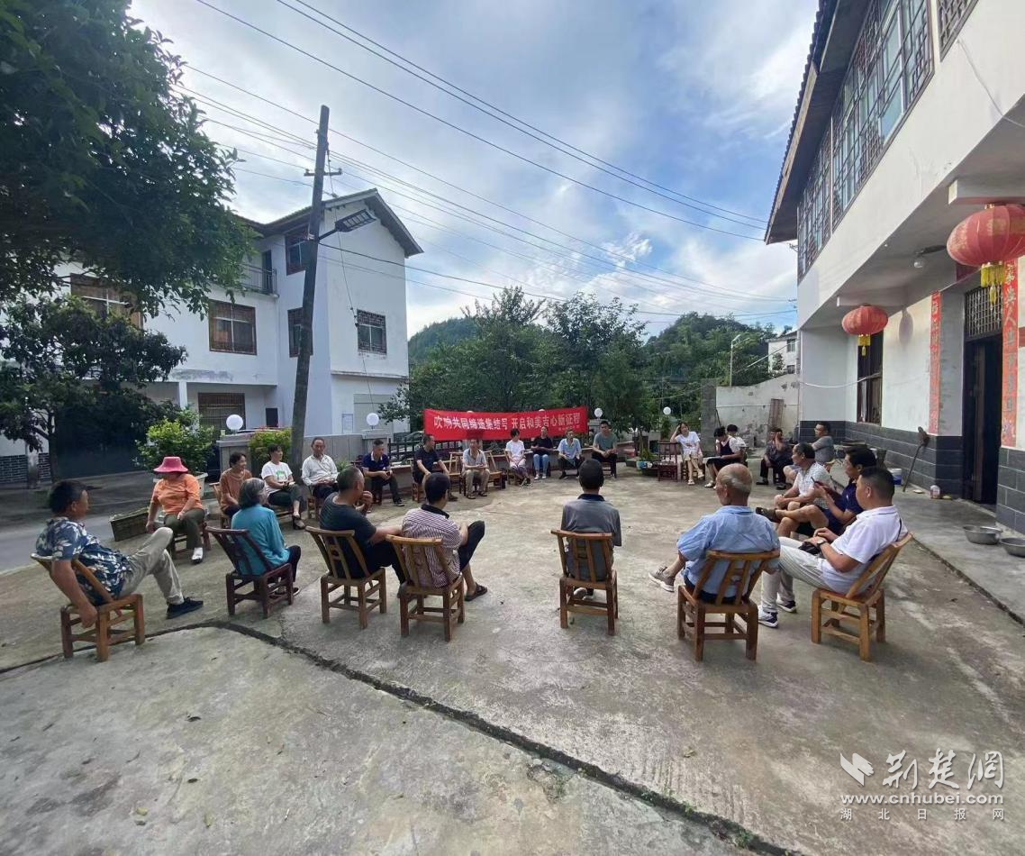 各村广泛开展“共同缔造”院坝会.png.png