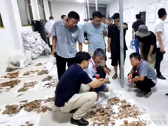 微信图片_20230807220527_副本.jpg