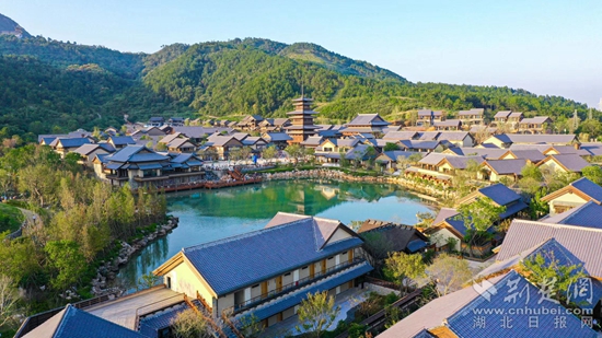 精致秀美的东山问梅村(1).jpg