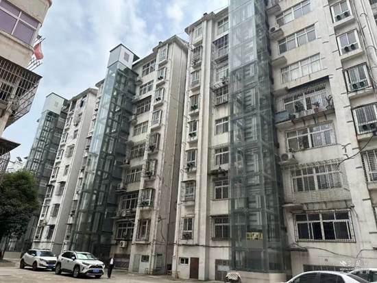 （加装电梯）滨湖社区加装电梯.jpg