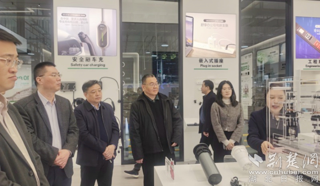 两地开展对接交流活动.jpg