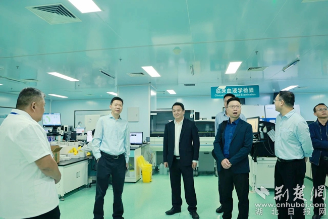两地加强医疗领域交流合作.jpg