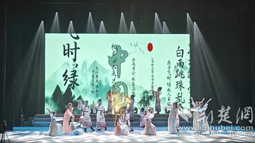 诗词里的李白.jpg