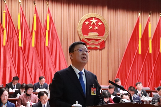 杨军市长_副本.jpg