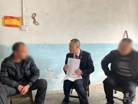 王庭长 下乡_副本.jpg