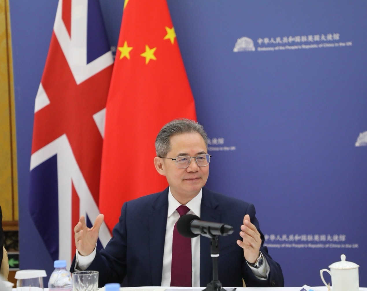 中国驻英国使馆举行英国各界人士座谈会 宣介两