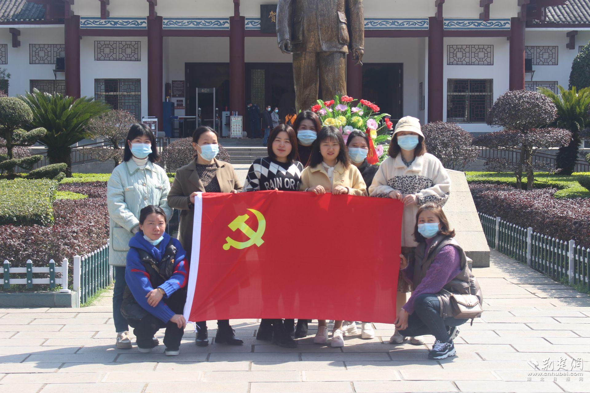 3.参观革命遗址.JPG.JPG
