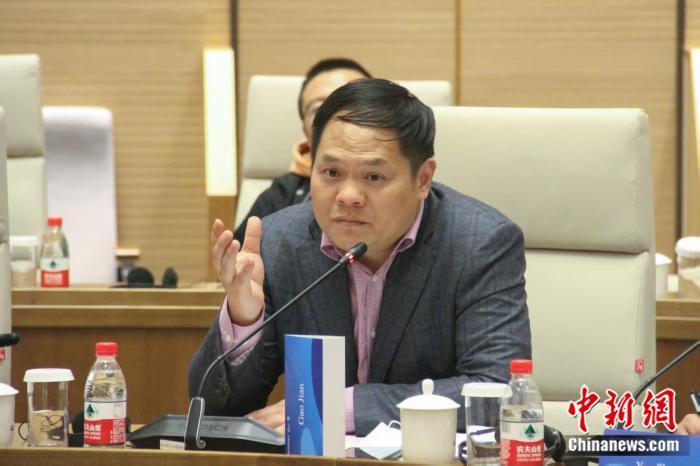 专家：美国滥施关税动摇全球自由贸易体系 中国有信心应对挑战