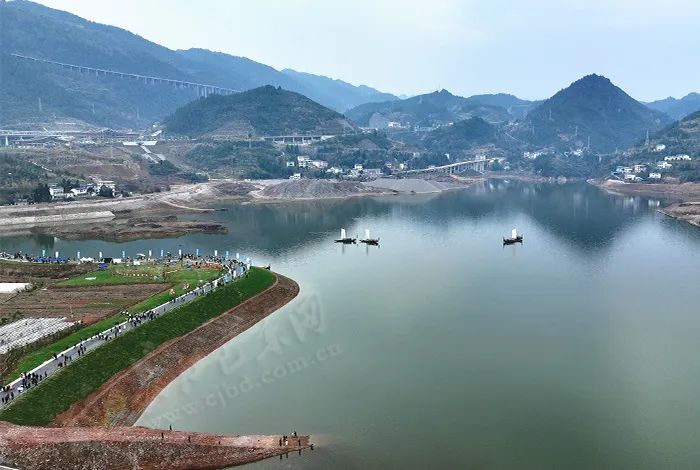 Enshi Badong：使用“生态基础”在五月旅游经济上开火！