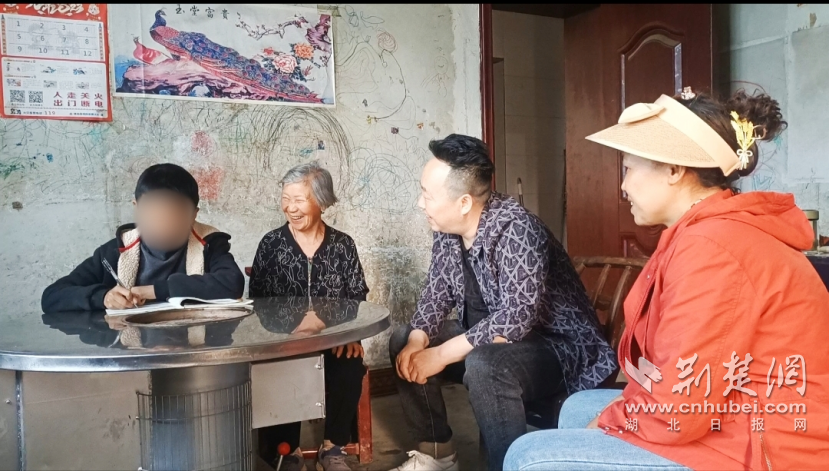 Hubei Jianshi：司法护送对儿童焦虑的希望