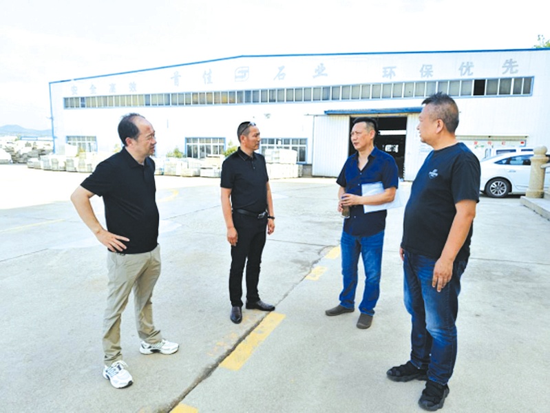 SUI县金融局帮助企业缓解困难