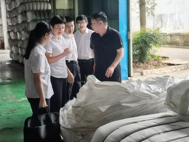 法律法治甘林企业（Gan Linrun Enterprises）准确地陪同促进发展，云门法院（Yunm