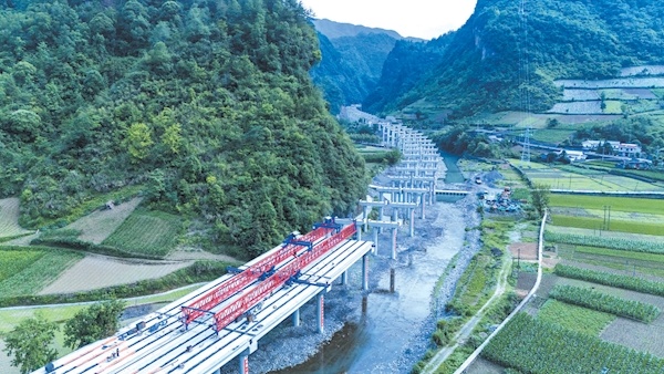 Shukanunan高速公路的建设继续前进
