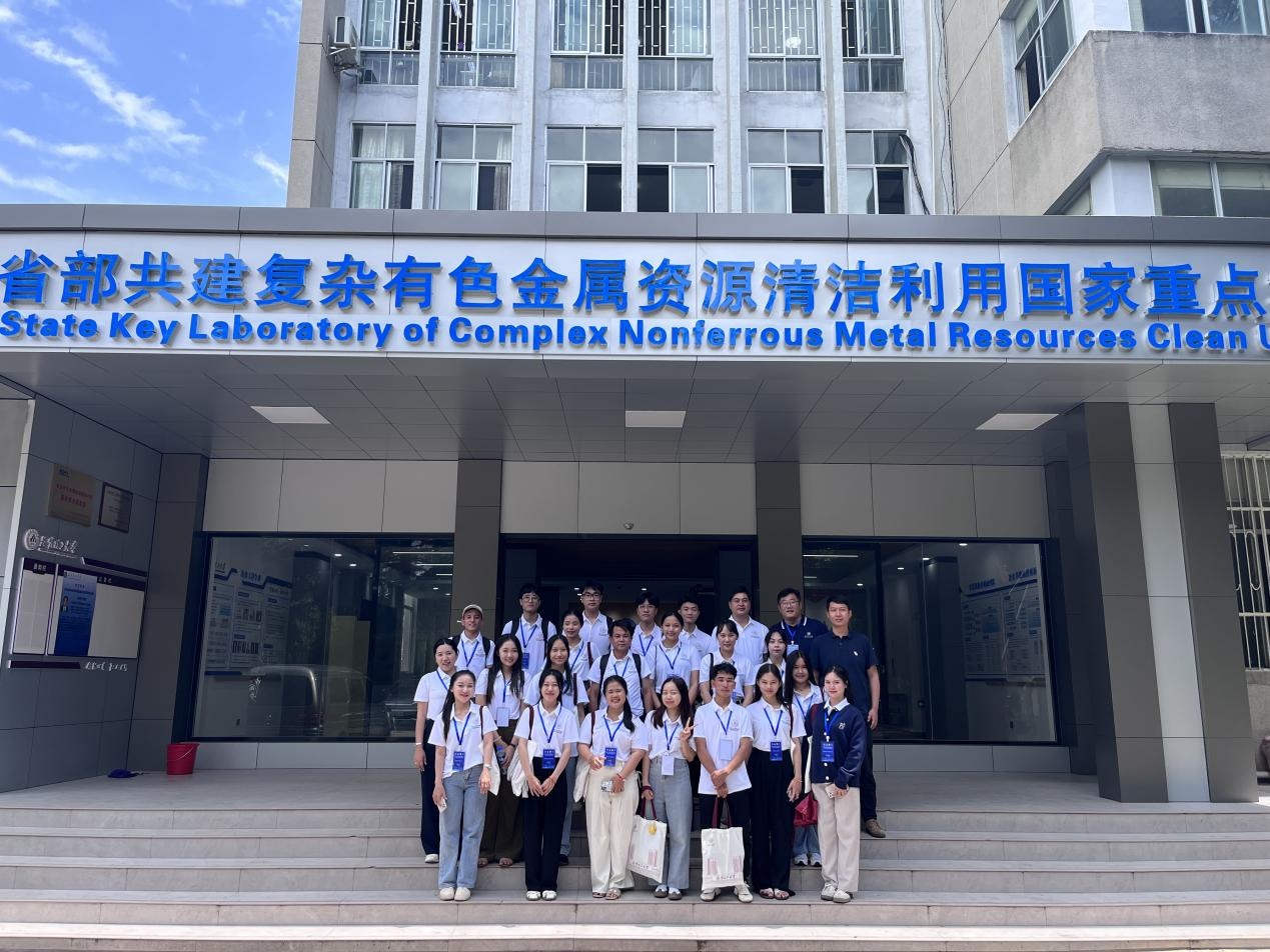 老挝和越南的“未来科学家”聚集在昆明技术大