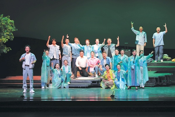 “ Hanshui Danxin”歌剧在Syan举行了令人难以置信的