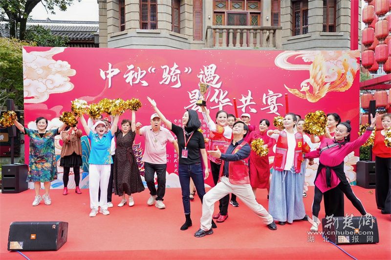 情景剧《共享健身房》.jpg.jpg