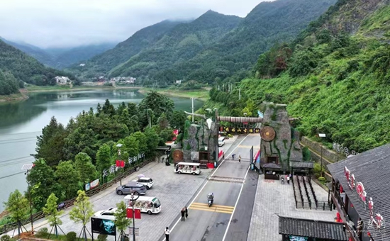 2025年东城县旅游综合收入预计突破160亿元