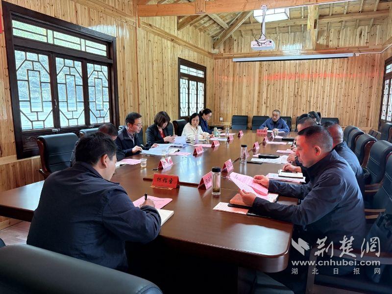 人力资源和社会保障局正在调查乡村级集体经济