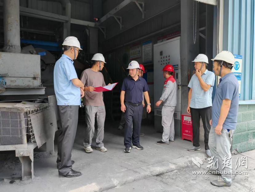 Baokang县应急管理办公室雇用专家“持续咨询并咨询”以优化业务软件环境