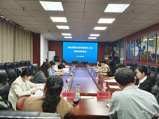 西安恩地区工会联合会同意44条条款，以护送工人