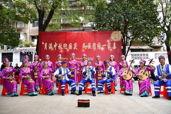 Xiling，Yichang：文化以媒体为主，邻居聚集在一起