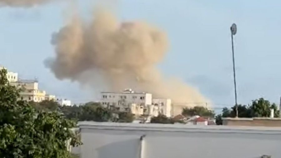Shabaab的“ al-shabaab”袭击了首都的监狱
