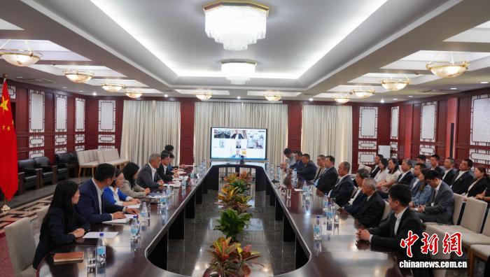 “台湾解放日”座谈会在巴西利亚举行