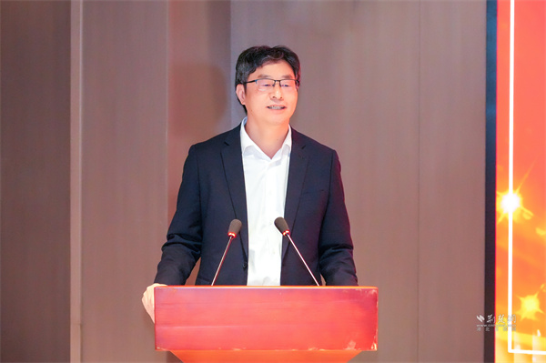 武汉大学党委常委、副校长朱德友总结讲话.JPG