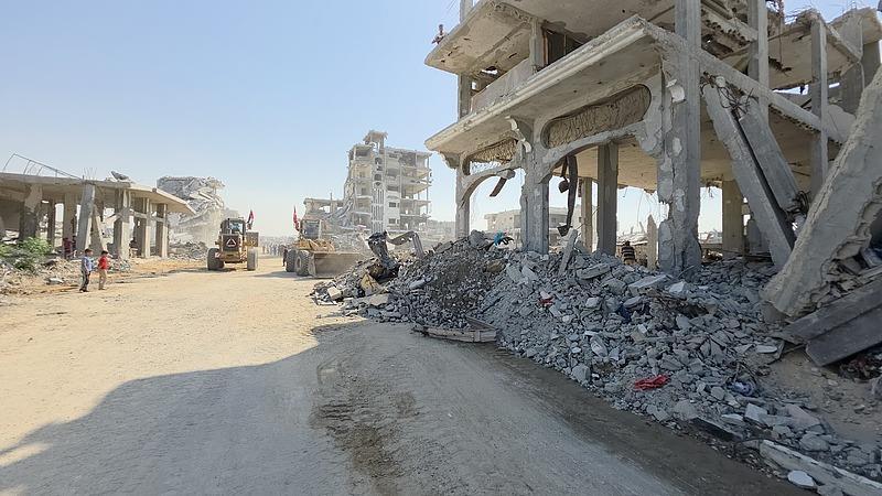 加沙大片地区无法居住，迫切需要重型设备和爆