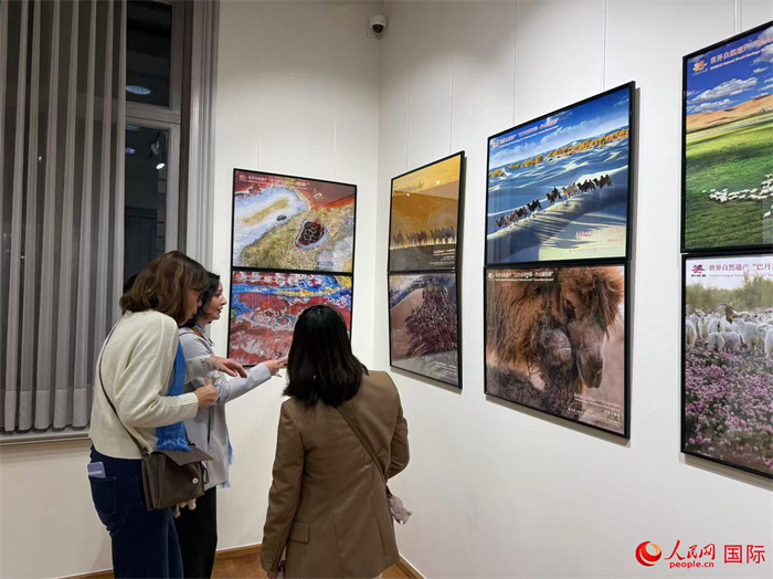 “巴丹惹兰沙漠、沙山和湖泊”世界自然遗产推