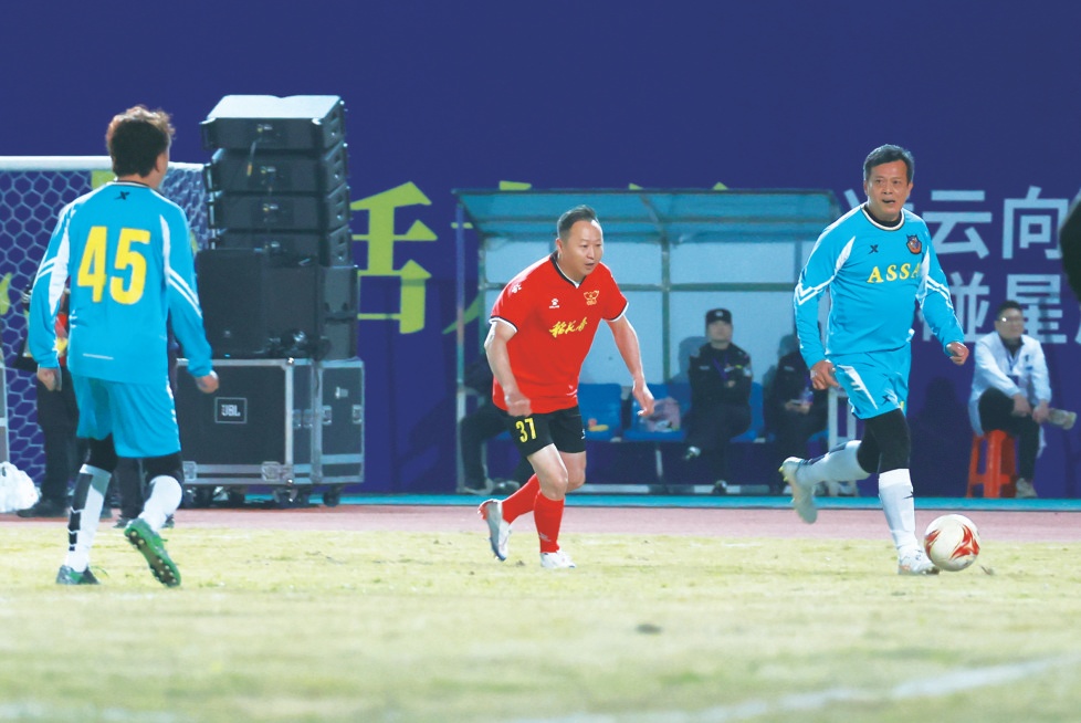 《燕超》揭幕战超火爆