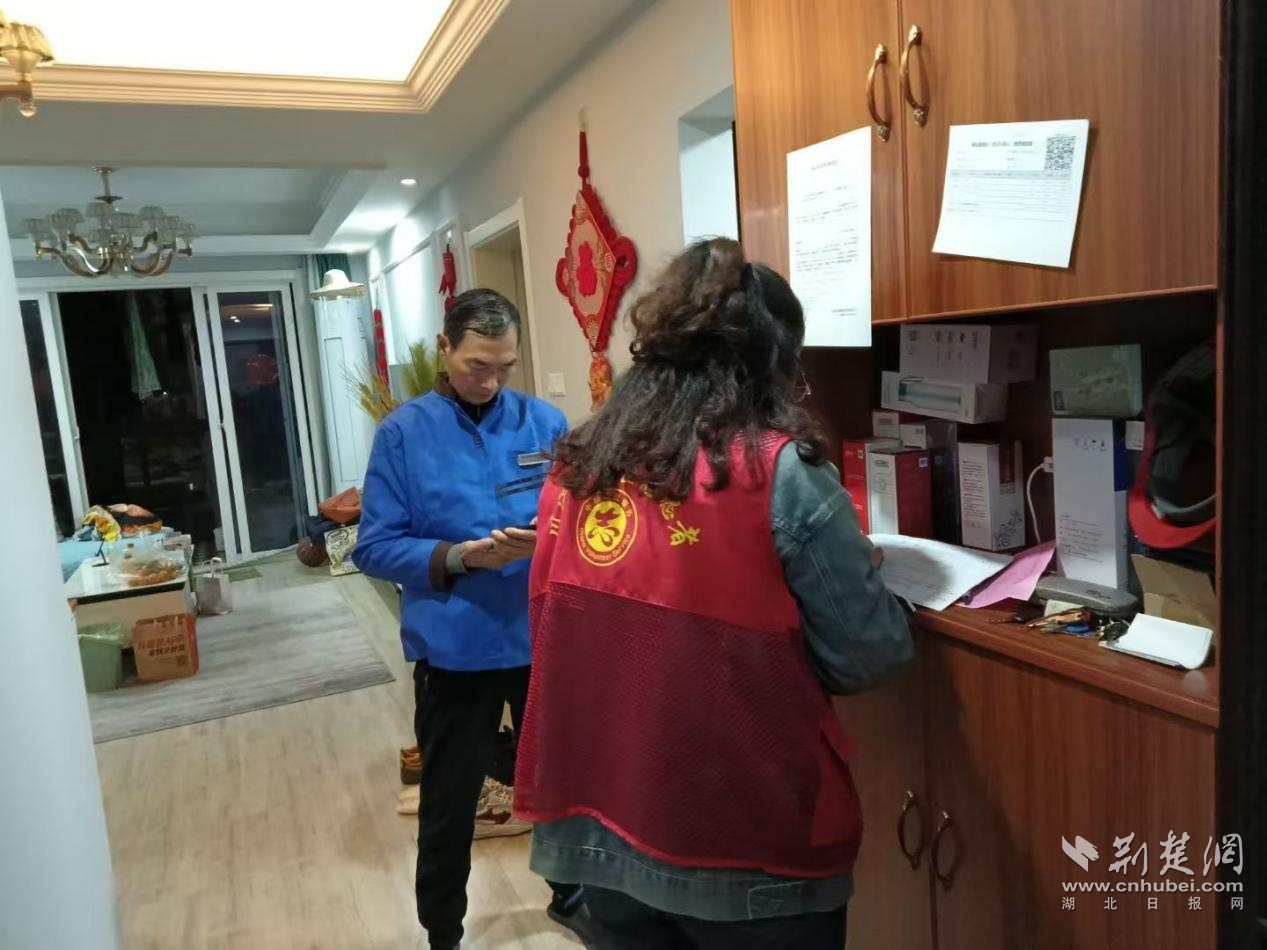 君山街道川江池社区制定“立体工作法”保障流动人口管理