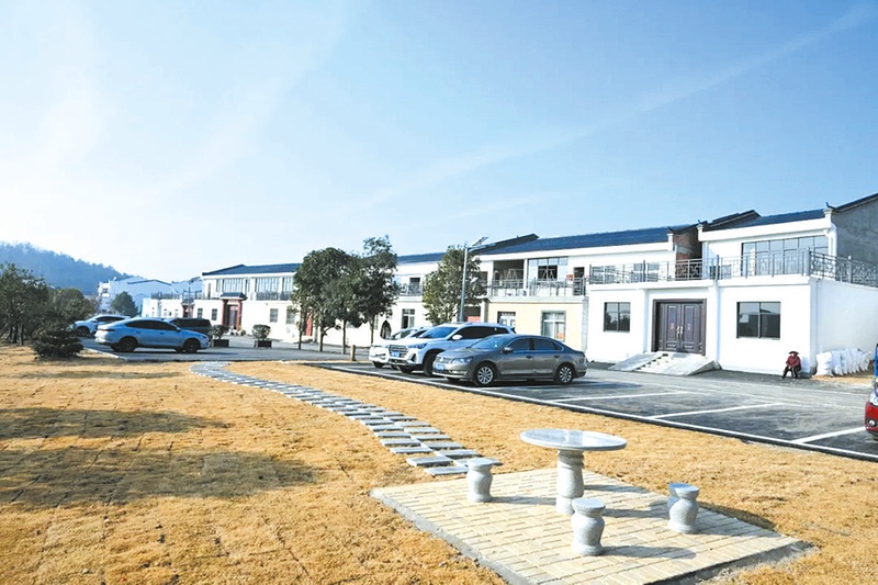 灰瓦白墙映出新景象，共